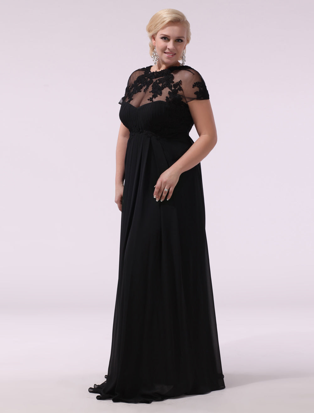 Gorgeous Black Evening Dresses Plus Size Evening Dress Chiffon Lace Applique Illusion Short Sleeves Floor-Length Wedding Guest Dress