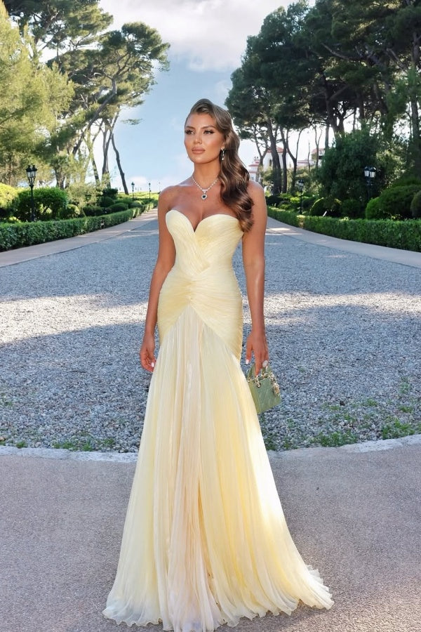 Gorgeous Daffodil Sweetheart Mermaid Prom Dress Long With Pleats