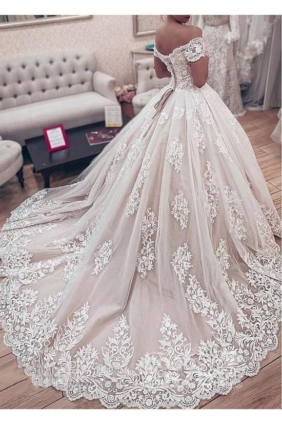Gorgeous Long Ball Gown Off the Shoulder Lace Appliques Wedding Dress (ZD15851)