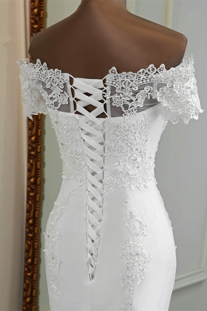 Gorgeous Off-the-Shoulder Lace Mermaid Wedding Dresses Short Sleeves Rhinestons Bridal Gowns (ZD17451)