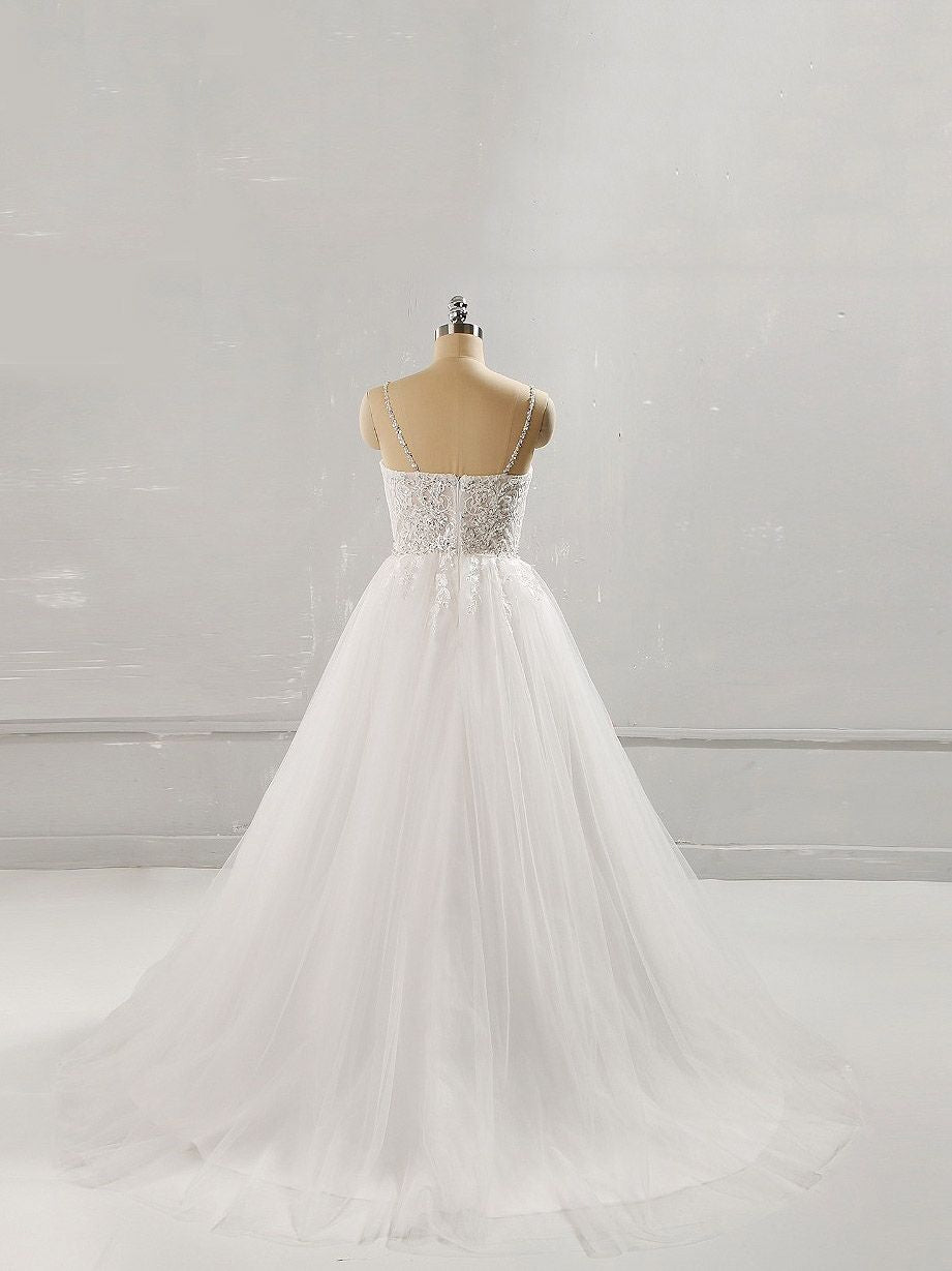 Gorgeous Sweetheart Lace Top White Long Wedding Dress Spaghetti Straps Sleeveless Bridal Gowns On Sale (ZD17444)
