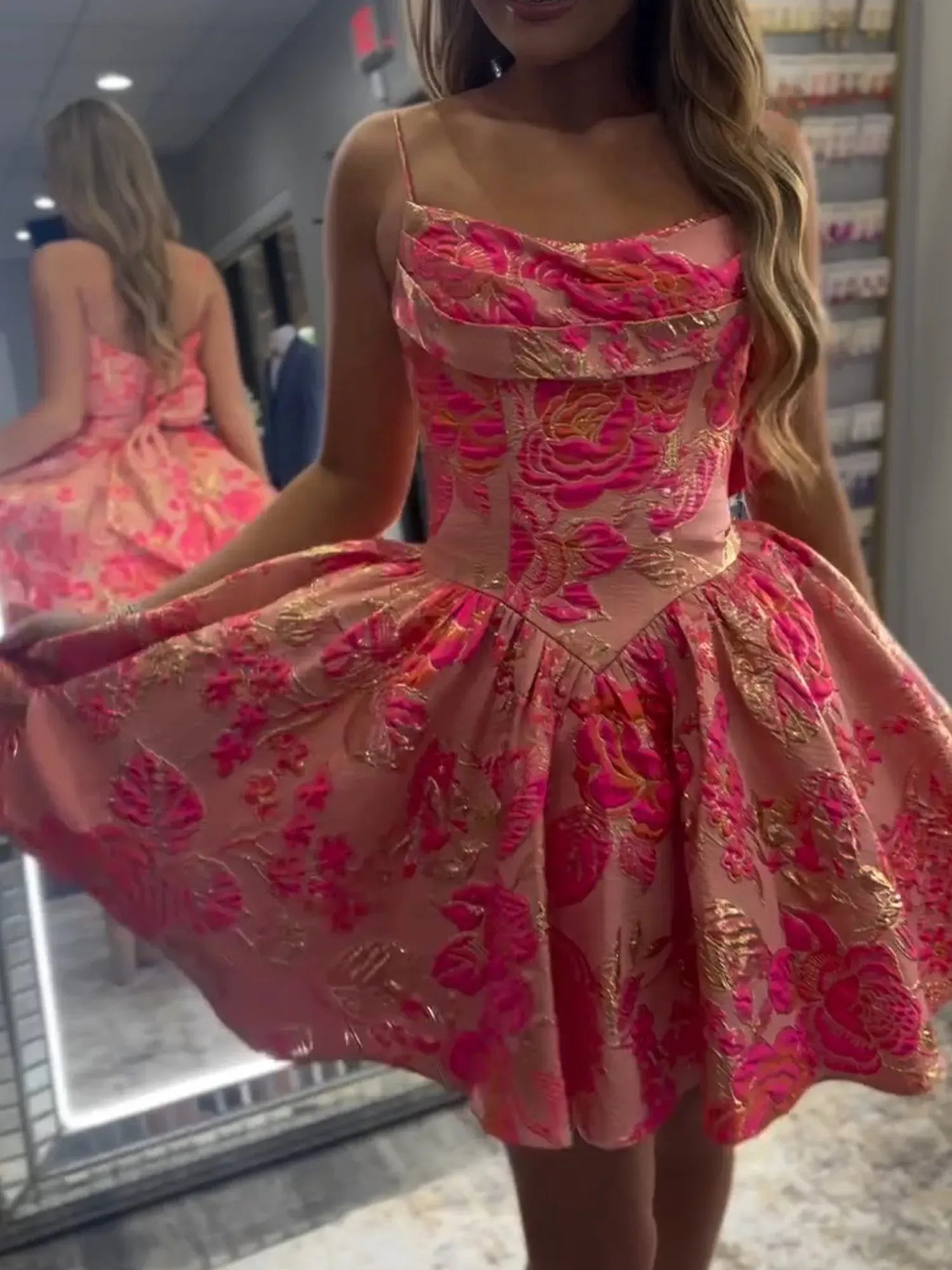 Sweetheart Floral Brocade A-Line Mini Homecoming Dresses