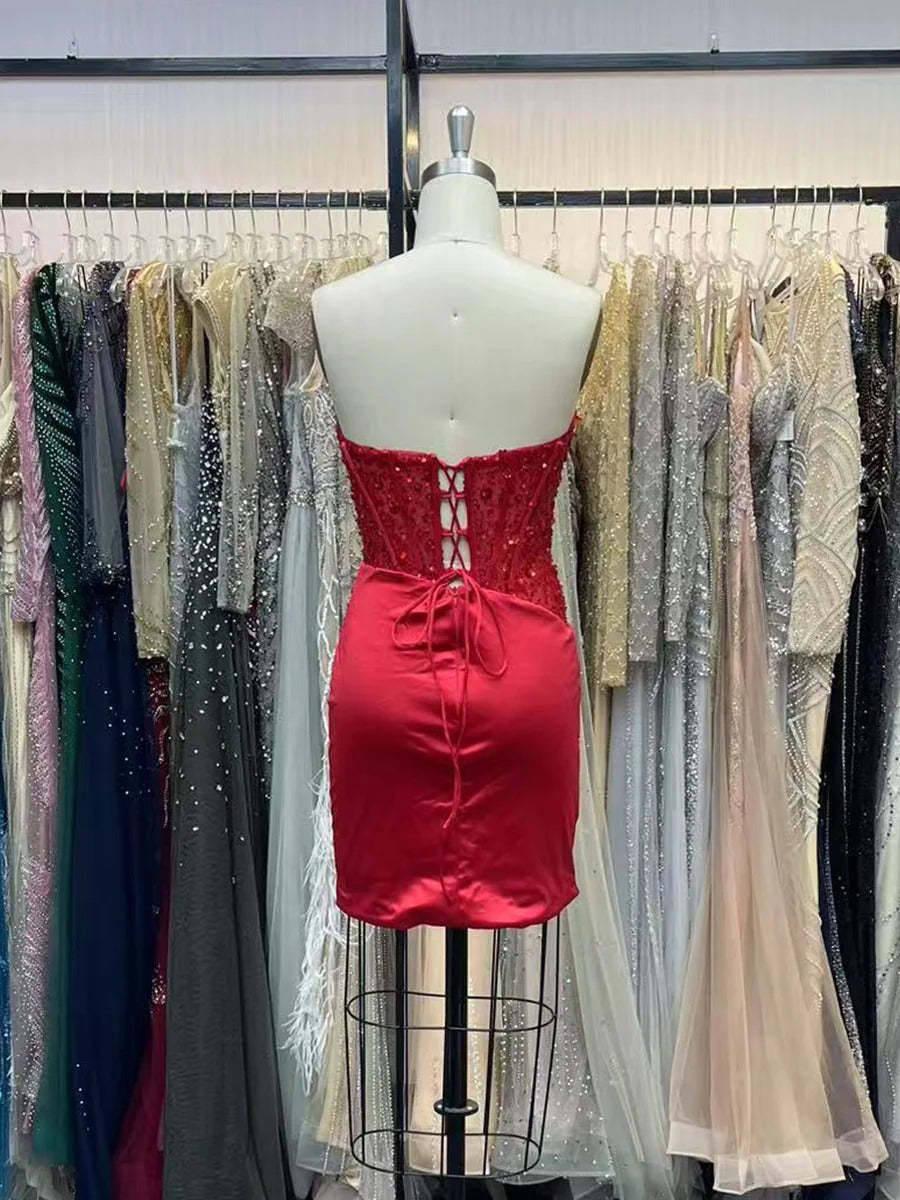 Bodycon Satin Short Homecoming Dress with Appliqeus