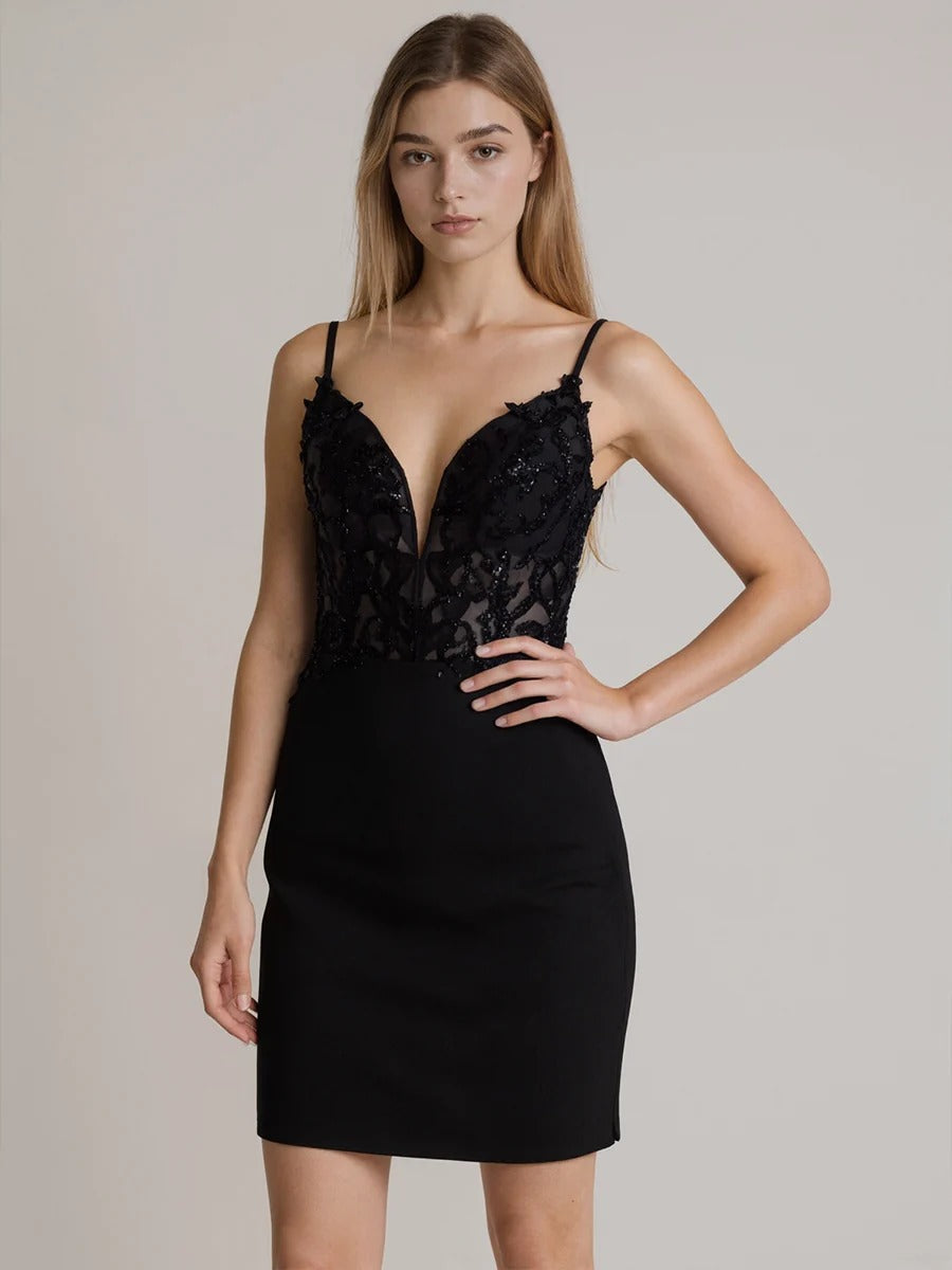 Bodycon V Neck Mini Homecoming Dress with Appliques