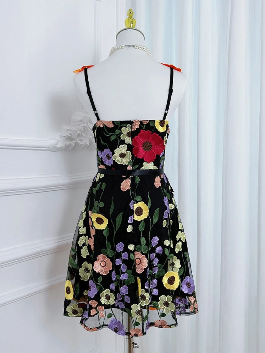 3D Floral Embroidery Tulle V-Neck Lace Mesh Homecoming Mini Dress