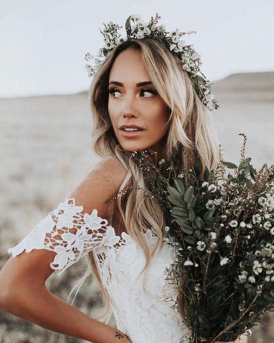 Ivory Mermaid Lace Wedding Dresses Neckline Beach Wedding Dress (ZD16283)