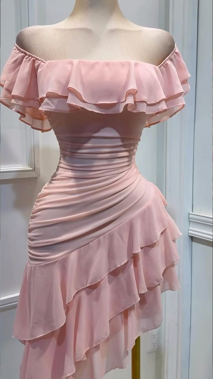 Off-the-Shoulder Chiffon Ruffle Prom Dress Layered Homecoming Dress
