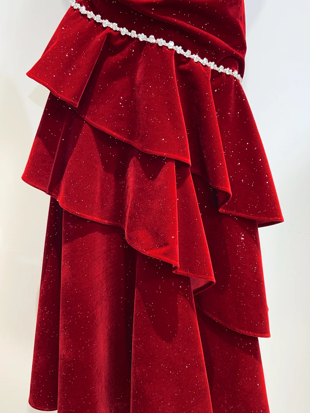 Beaded A-Line Burgundy Long Prom Dress Ruffle Velvet Evening Gowns