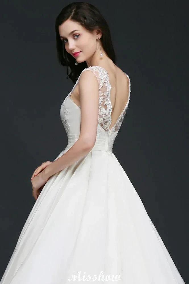 Lace A-line Jewel Delicate Wedding Dress (ZD13951)