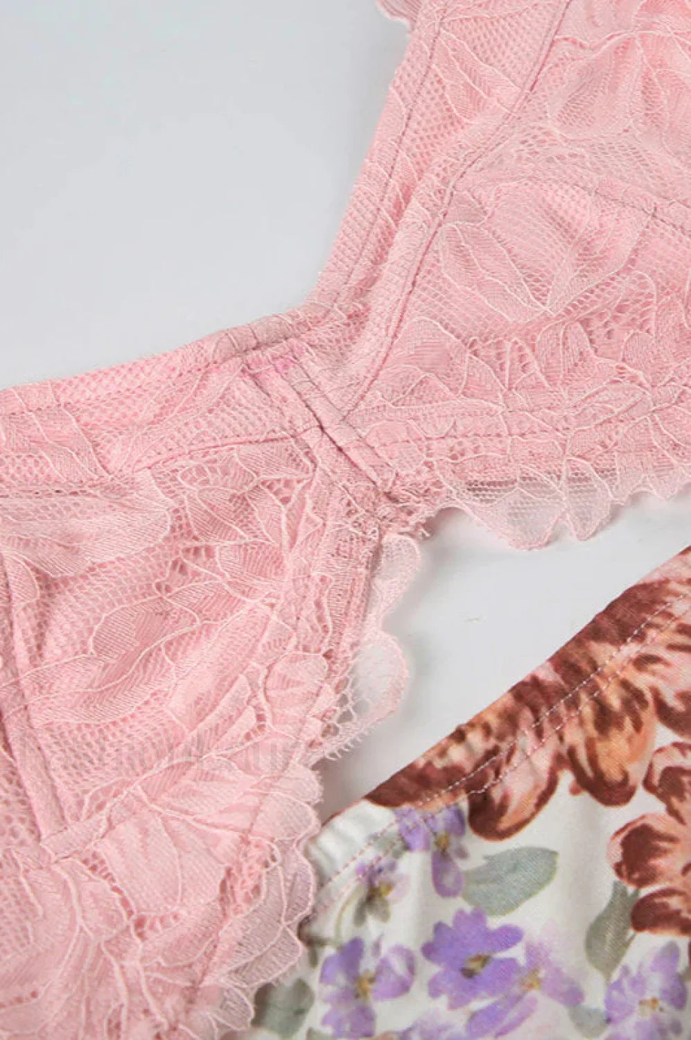 Lace Splicing Printed Dress with Relaxed Everyday Styling