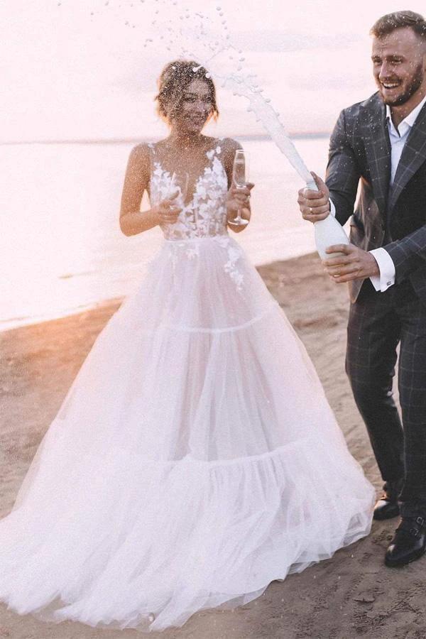 Layered Tulle Skirt Lace V Neck  Outdoor Wedding Dresses Bridal Gown (ZD16340)