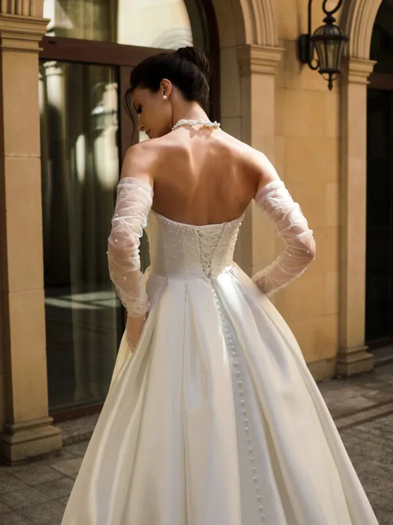 White A-Line Wedding Dresses Strapless Pearls Backless Satin Bridal Dress Formal Wedding Ball Prom Gowns Customized