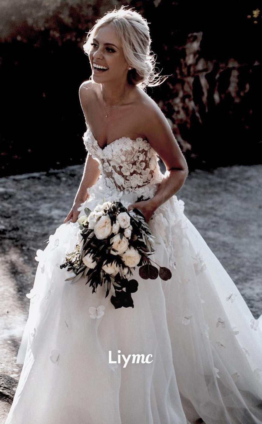 LW033 - A line Sweetheart 3D Lace Appliques Boho Wedding Dress