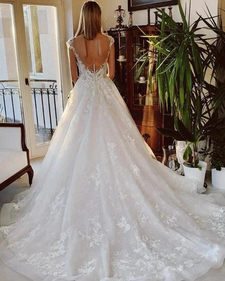 Long A-line Appliques Lace Backless Church Train Wedding Dress (ZD15093)