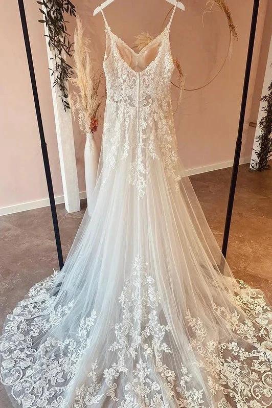 Long A-Line Spaghetti Straps Sweetheart Appliques Lace Tulle Wedding Dress (ZD15210)
