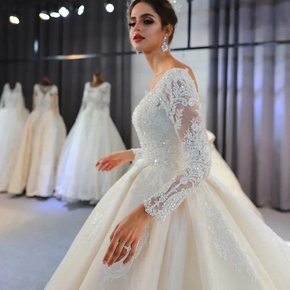 Long A-Line Sweetheart Backless Appliques Lace Sequins Wedding Dress with Sleeves (ZD15099)