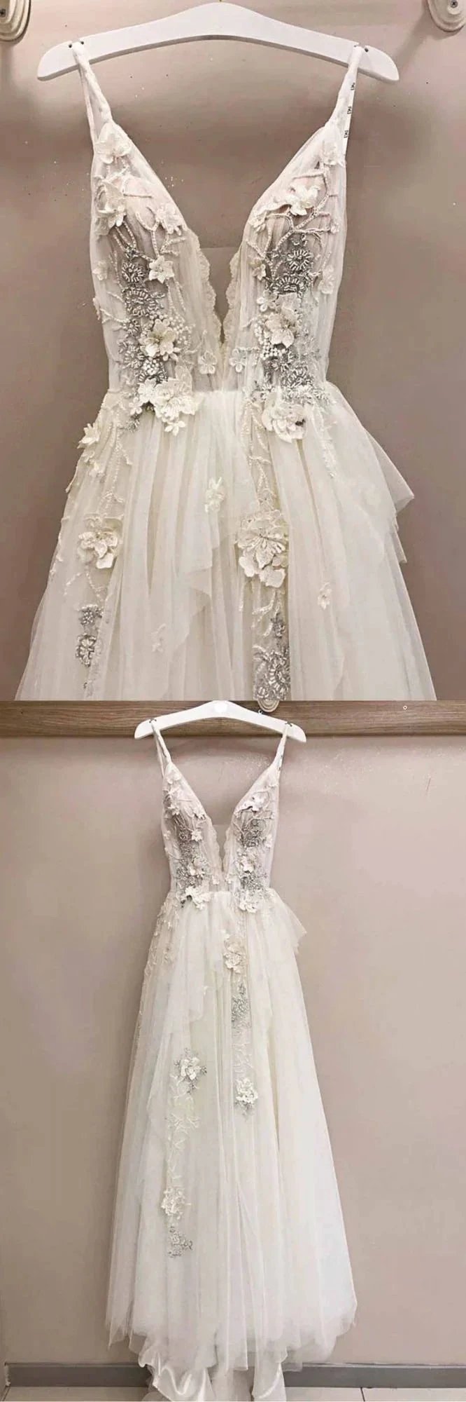 Long A-line Tulle V Neck Lace Applique Wedding Dress (ZD15822)