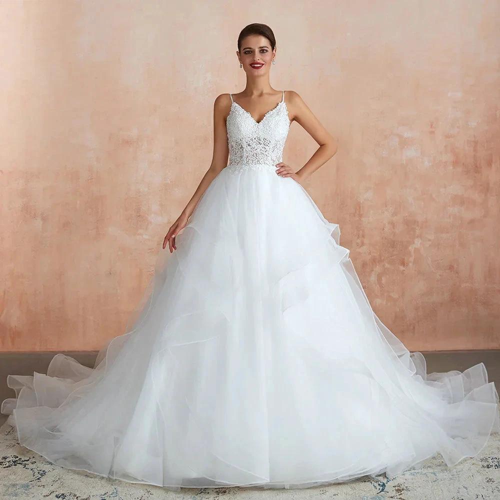 Long A-line V-neck Appliques Tulle Wedding Dress (ZD14404)