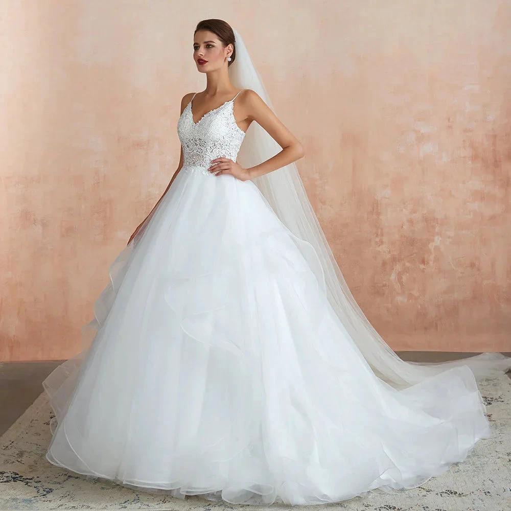 Long A-line V-neck Appliques Tulle Wedding Dress (ZD14404)