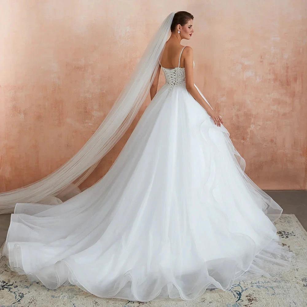 Long A-line V-neck Appliques Tulle Wedding Dress (ZD14404)