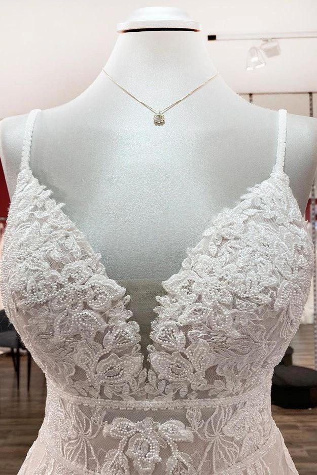 Long A-line V-neck Tulle Sleeveless Appliques Lace Backless Wedding Dress (ZD15244)