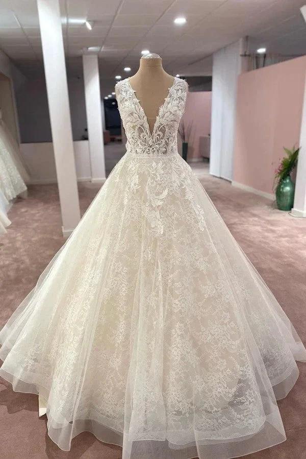 Long A-Line V-neck Wide Straps Appliques Lace Tulle Wedding Dress (ZD15070)