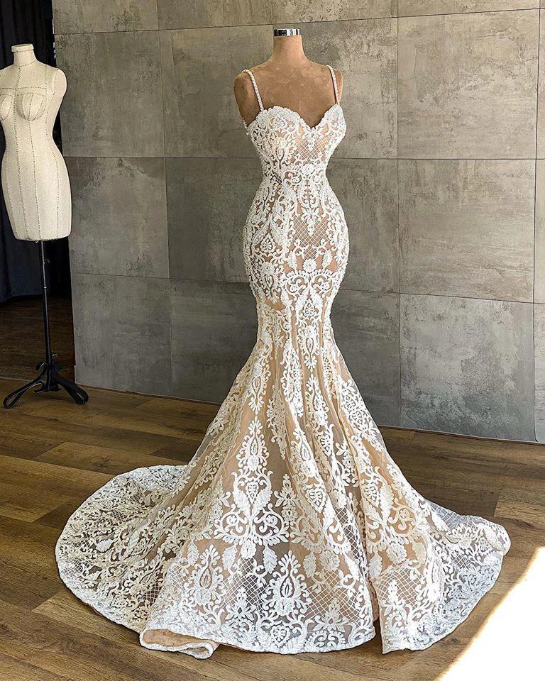 Long Mermaid Sweetheart Spaghetti Straps Appliques Lace Wedding Dress (ZD15130)