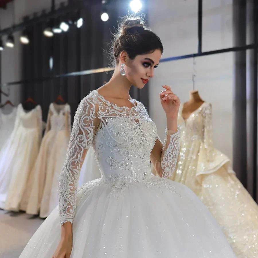 Long Sleeve A-Line Bateau Appliques Lace Sequins Wedding Dress (ZD15098)