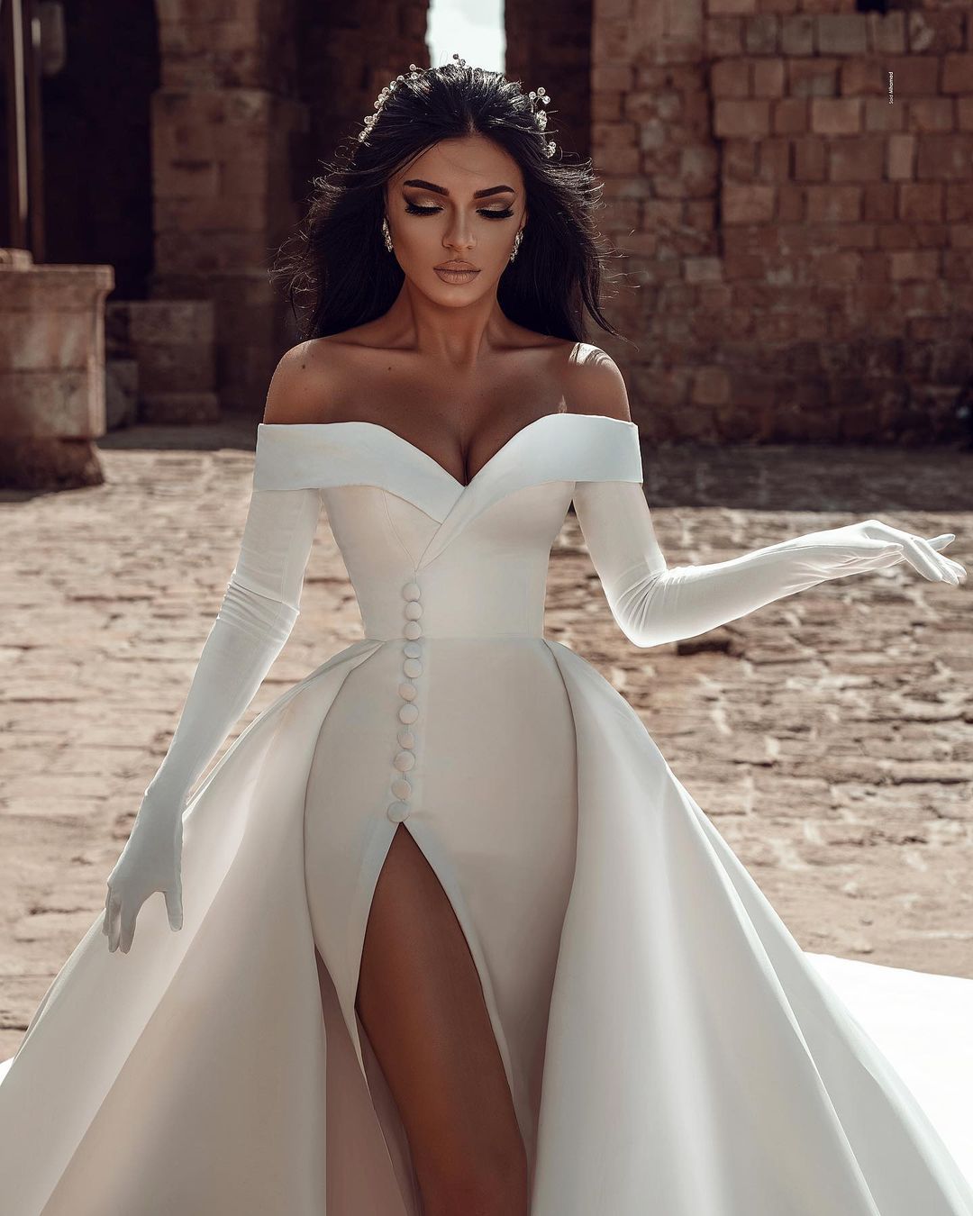 Long Sleeves Wedding Dress Off-the-Shoulder With Slit (ZD17511)
