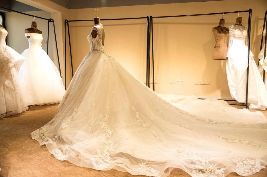 Luxury Illusion Neck Lace-up Tulle Ball Gown Wedding Dress Modest Ivory Sparkle Bridal Gowns (ZD13900) - View 3 | VelvetHem
