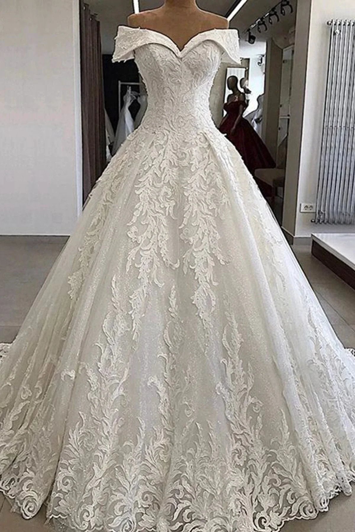 Luxury Long A-line Off the Shoulder Applique Lace Wedding Dress (ZD15820)