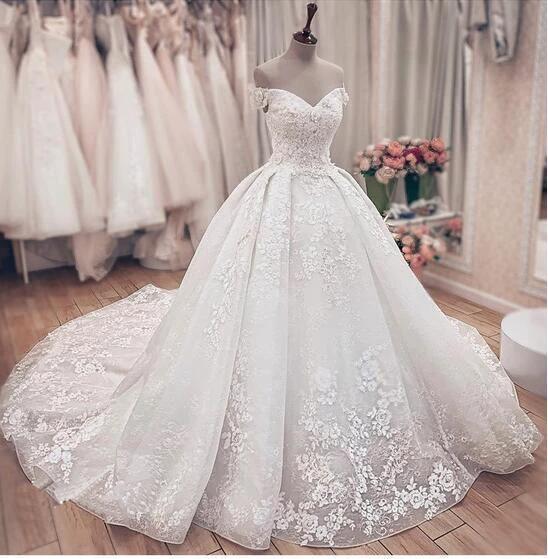 Luxury Long A-Line Off the Shoulder Lace Wedding Dresses (ZD15005)