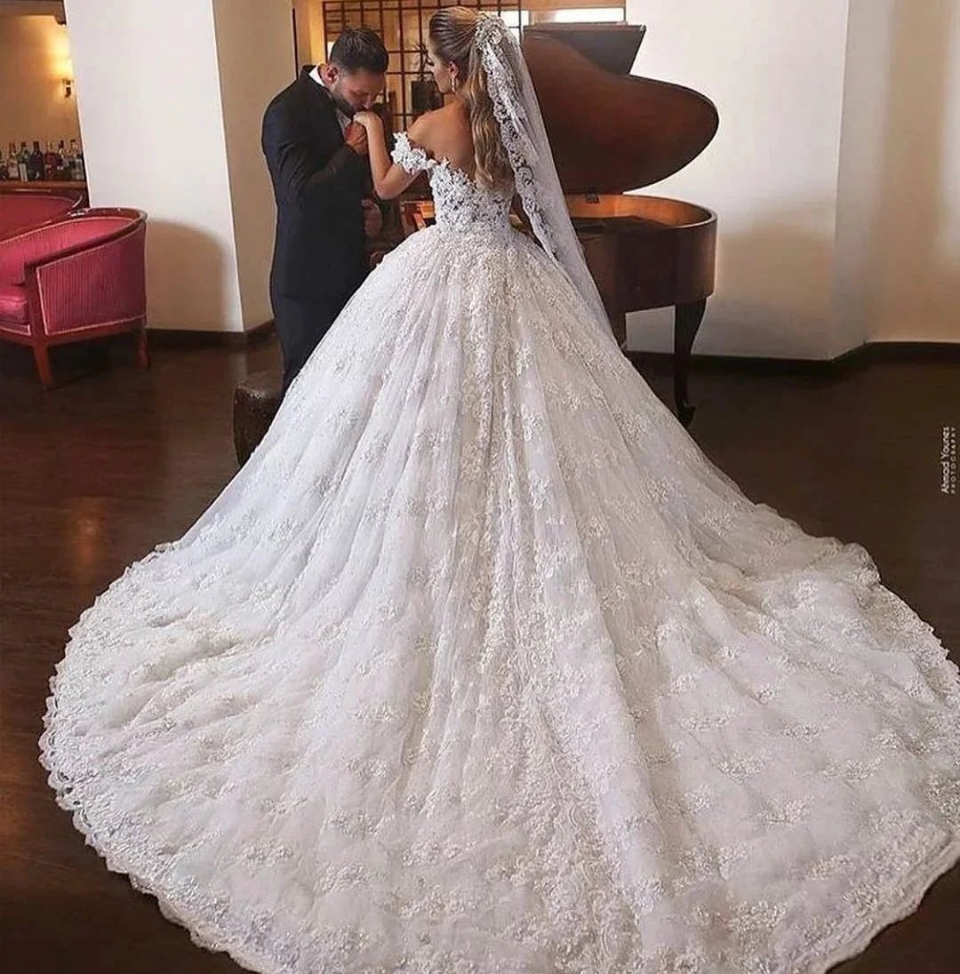 Luxury Long Ball Gown Off-the-shoulder Lace Wedding Dress with Catheral Train (ZD15060) - View 3 | VelvetHem