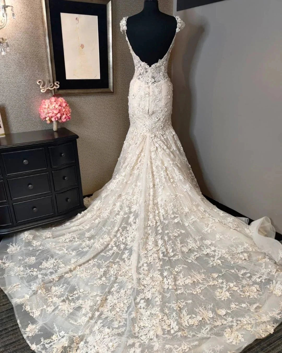 Luxury Mermaid Sweetheart Lace Backless Wedding Dress (ZD14434)