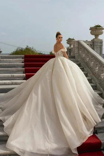 Luxury Princess Long A-line Off-the-shoulder Lace Wedding Dresses (ZD14950)