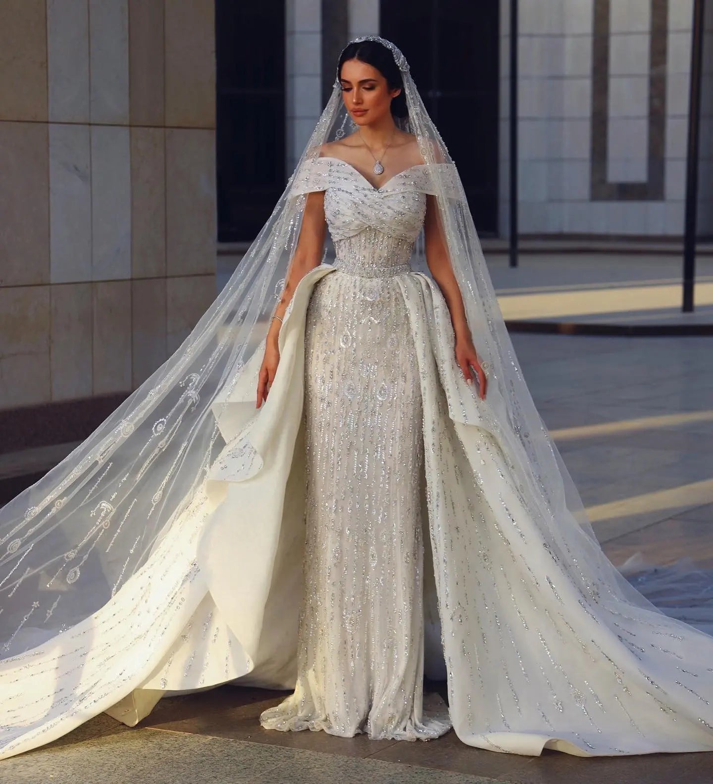 Luxury White Off-the-Shoulder Train Wedding Dress with Veil ZP153