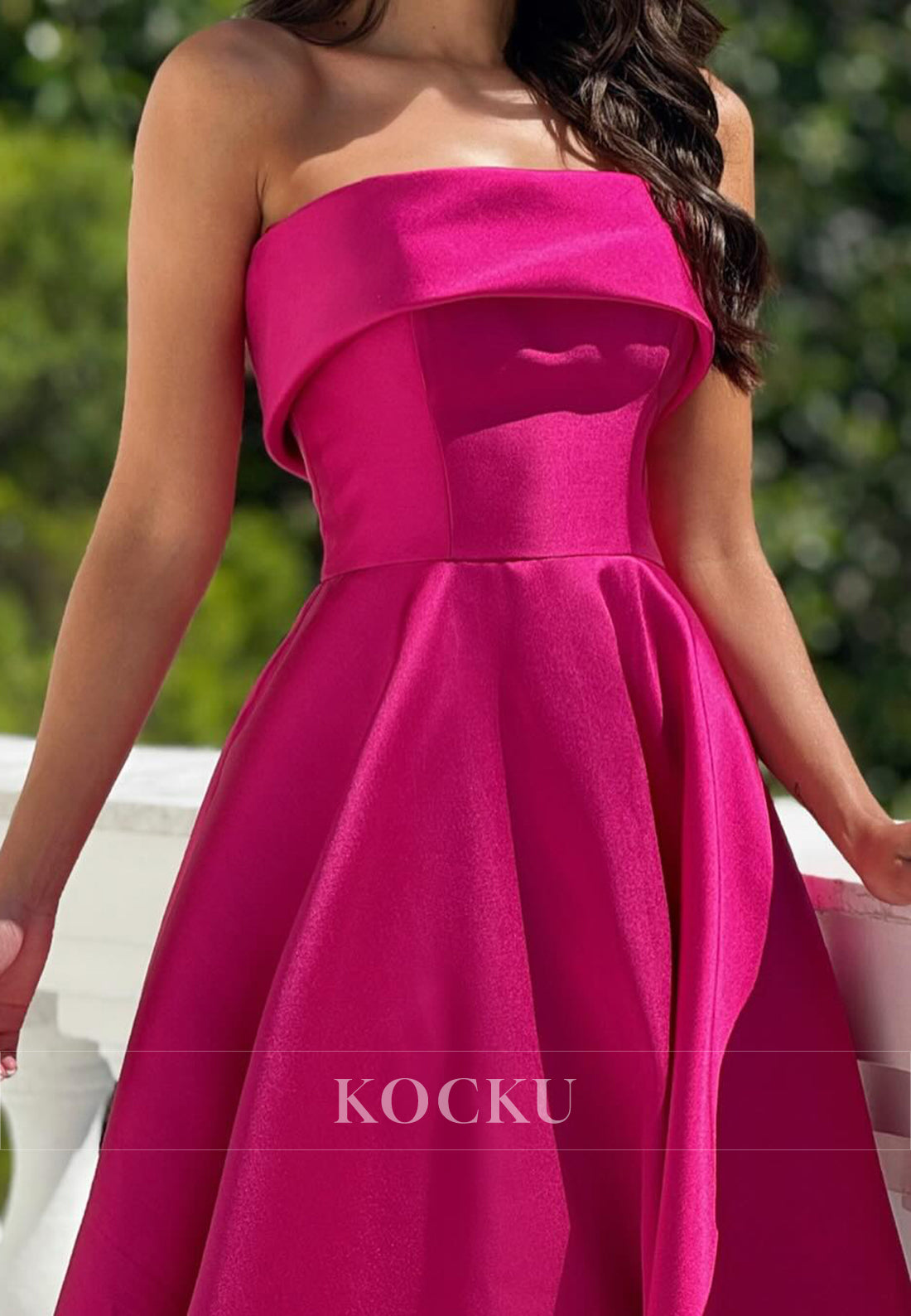 Classic Strapless A-Line Sleeveless Pleated Satin Long Evening Party Dress