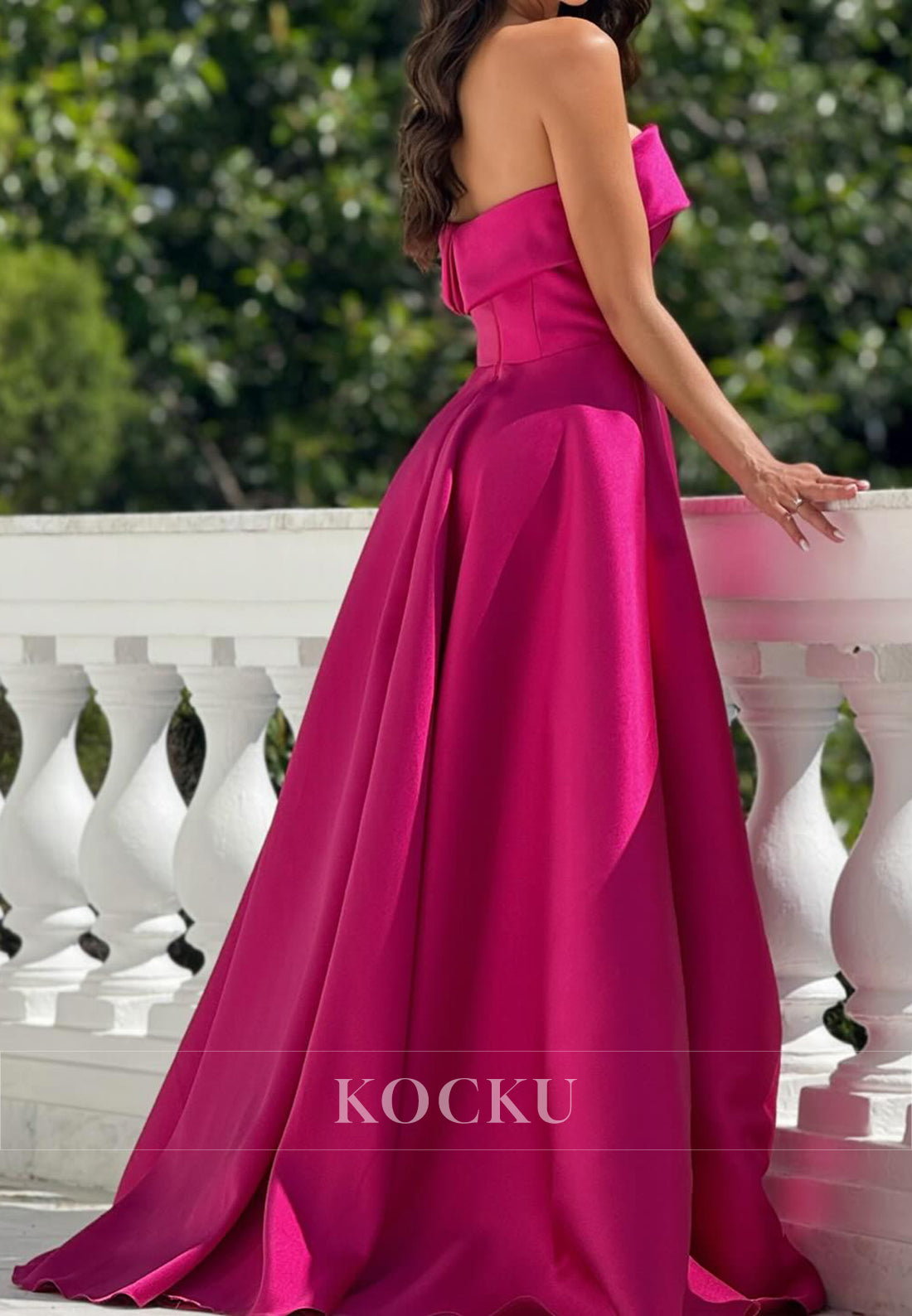 Classic Strapless A-Line Sleeveless Pleated Satin Long Evening Party Dress