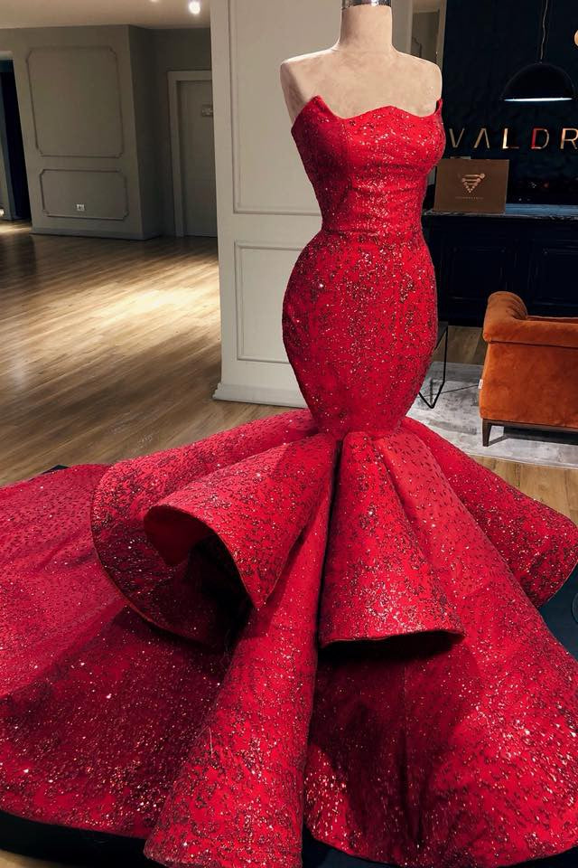 Mermaid Strapless Floor-Length Chapel Paillette Prom Dress