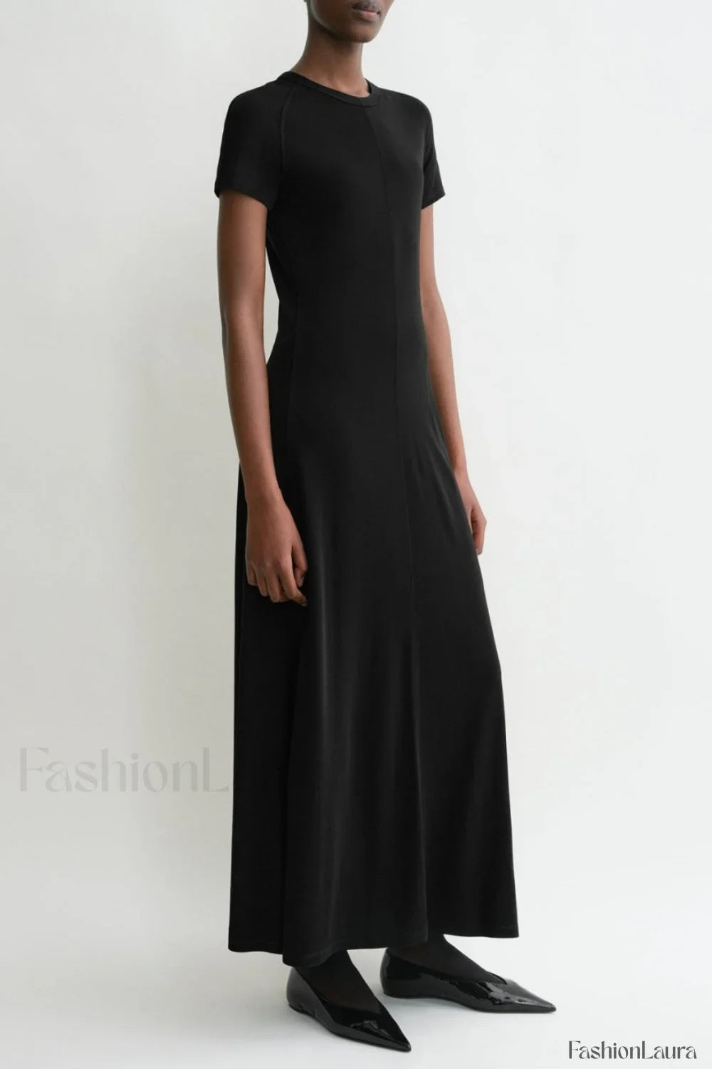 Minimalist A-Line Round Neck Short Sleeve Work Dress