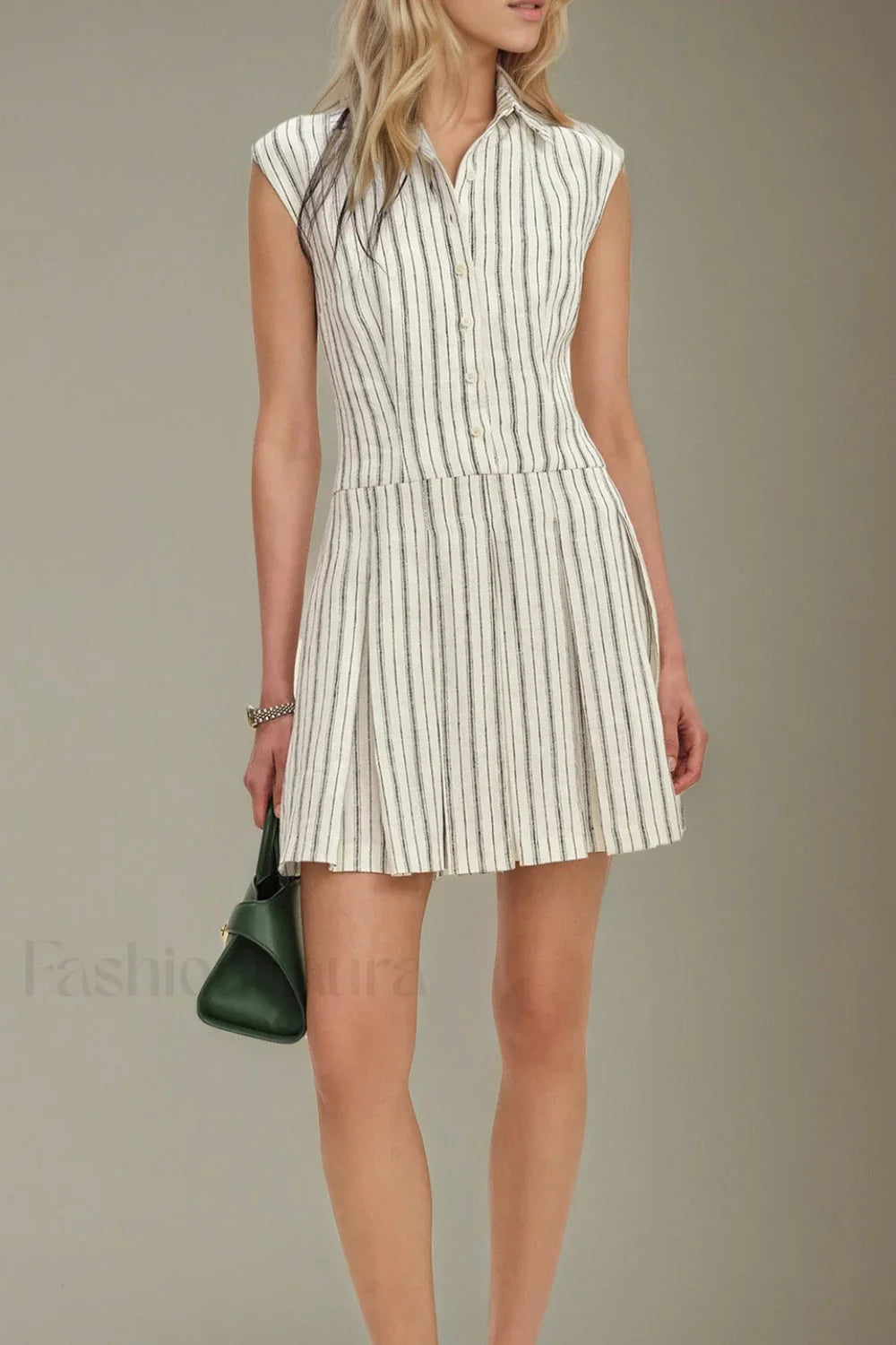 Minimalist Slimming Sleeveless Modern Dress for Streetwear Style