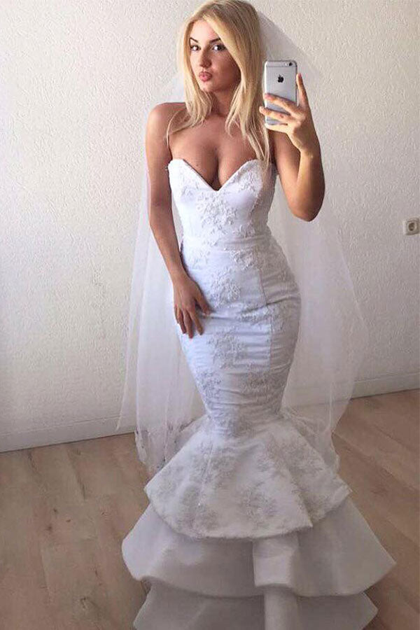 Modern Sweetheart White Lace Appliques Mermaid Ruffless Long Wedding Dress