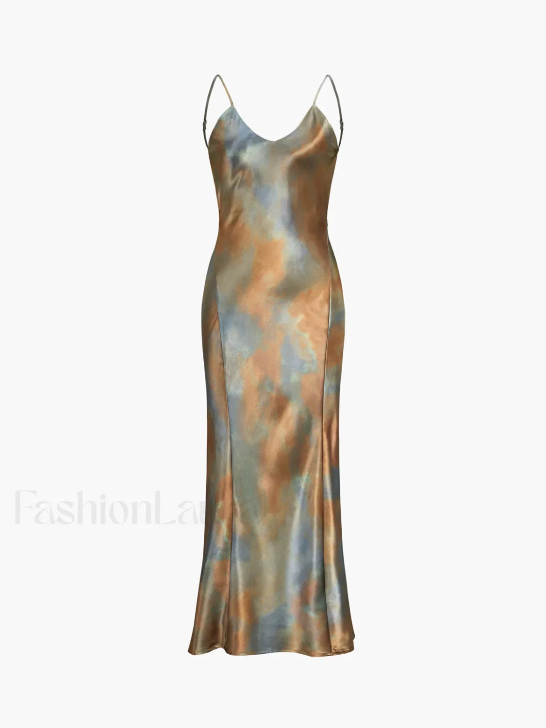 Elegant Dress Inspired by Contemporary Streetwear Fashion 3