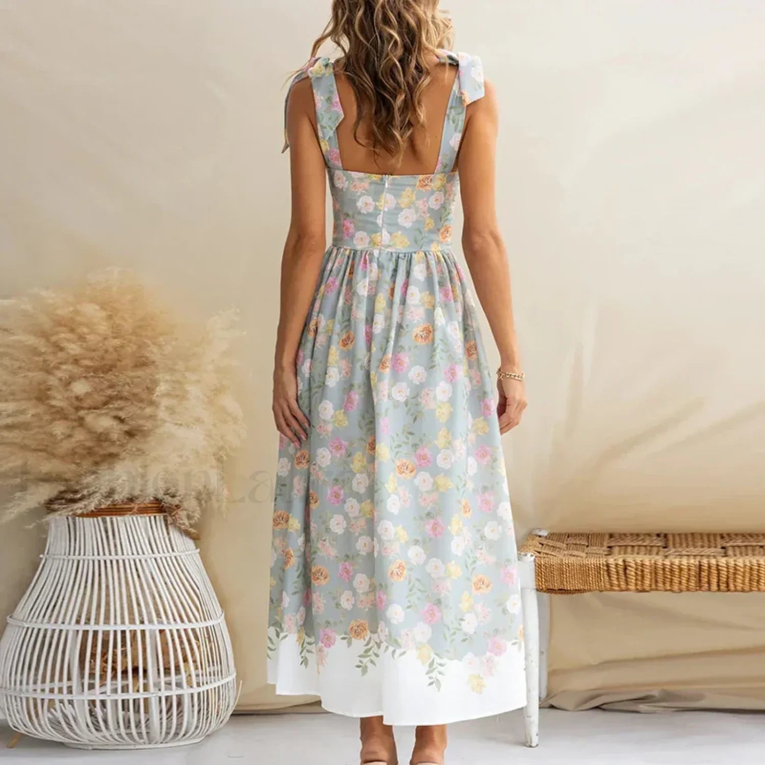 Tailored Dress Inspired by Contemporary Streetwear Fashion 6