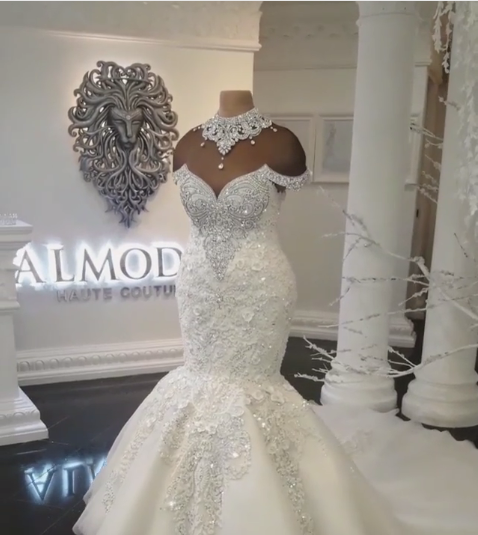 Off-the-Shoulder Mermaid Wedding Dress With Appliques Beads (ZD17507)