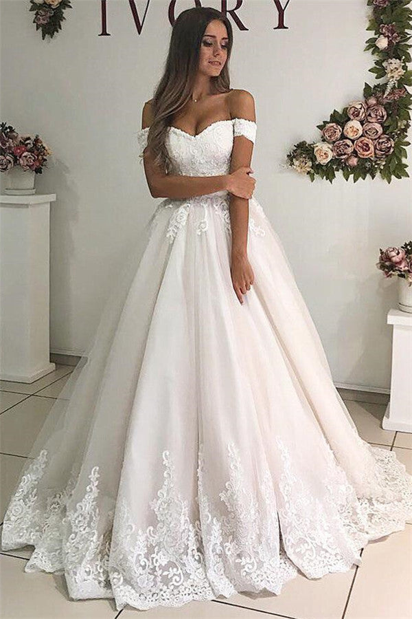 Off-the-Shoulder Princess Lace Wedding Dress (ZD17527)