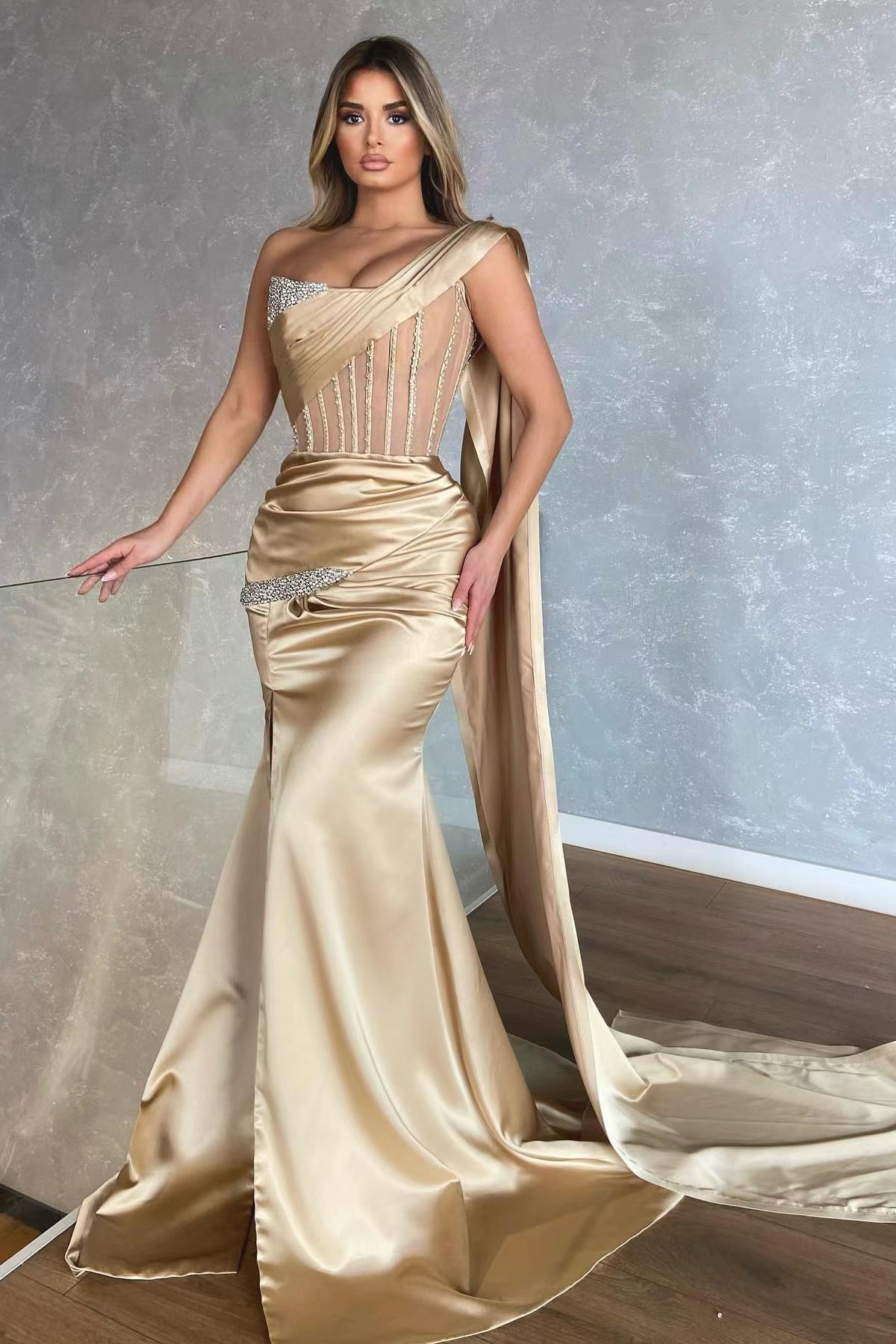 One-Shoulder Sleeveless Mermaid Prom Dress with Slit Ruffles - Champagne