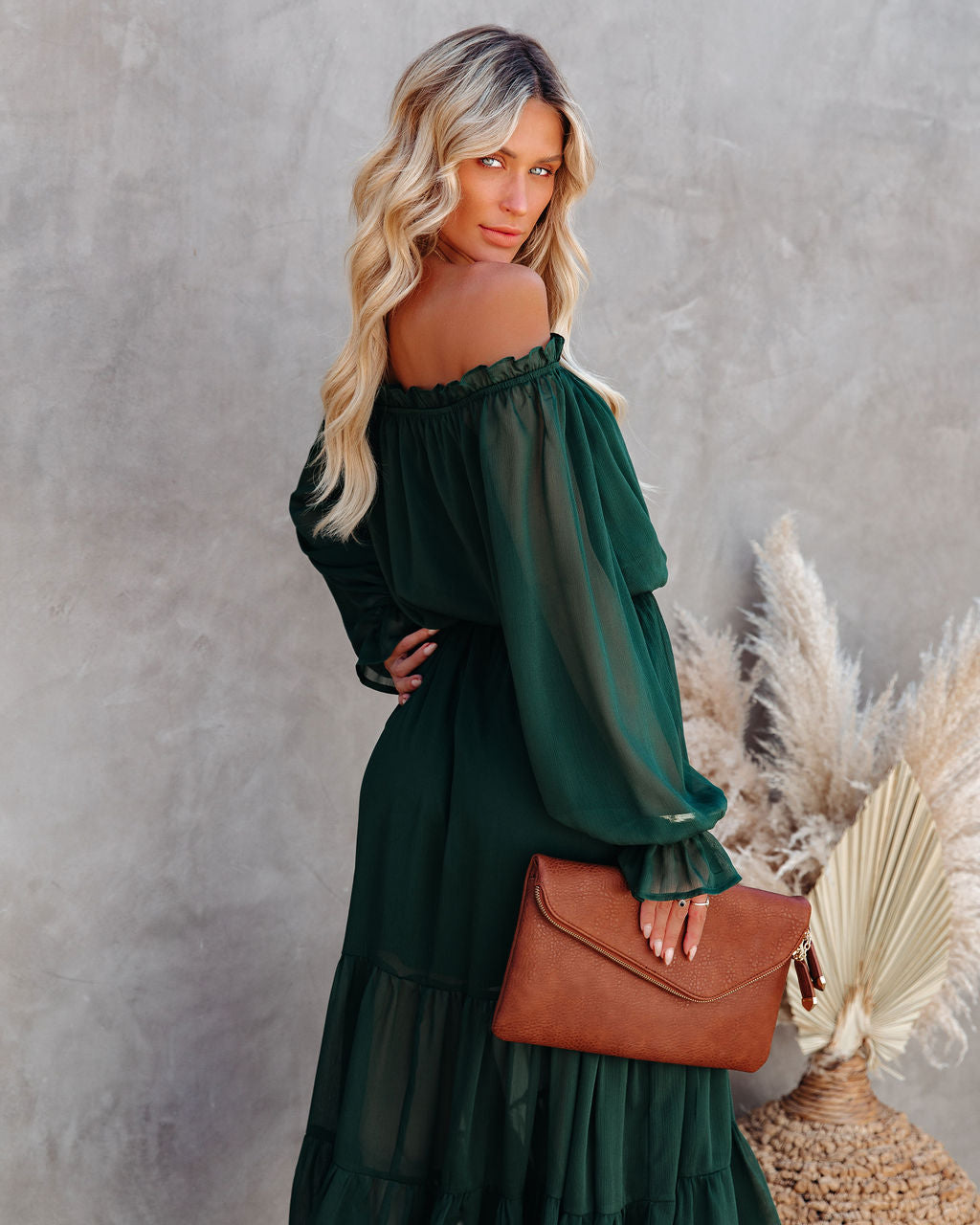 Peacekeeper Off The Shoulder Midi Dress Hunter Green