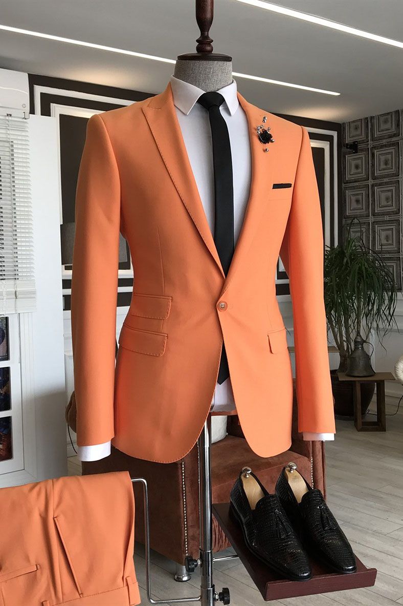 Peaked Lapel 3 Flaps Slim-Fit Men's Prom Suits