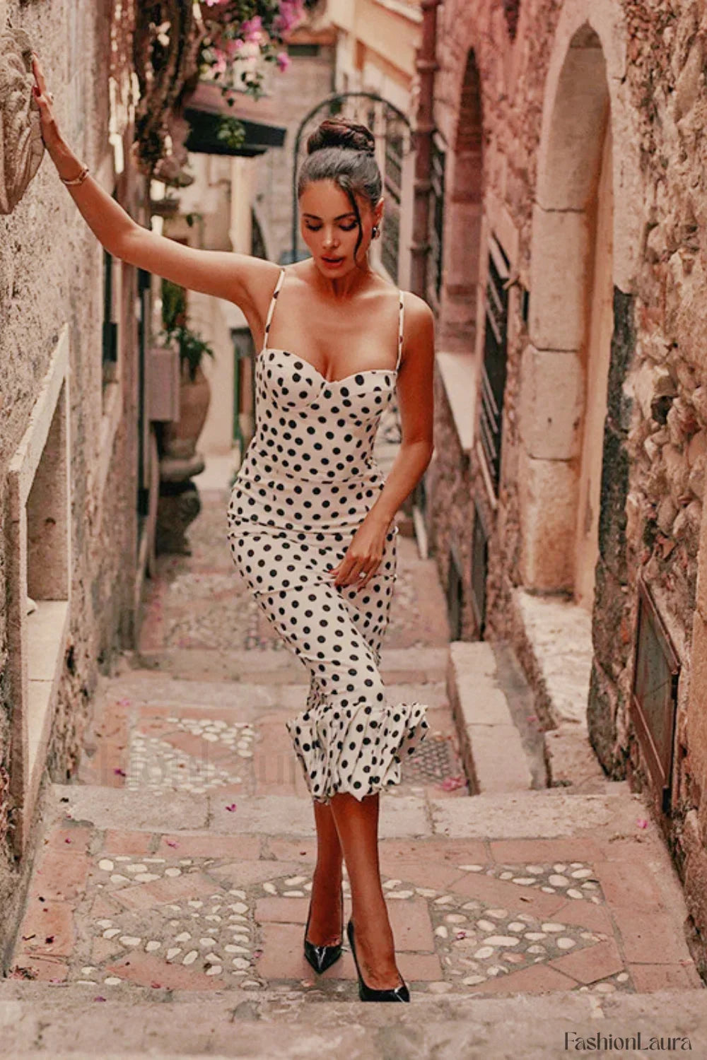 Tailored Dress Inspired by Contemporary Streetwear Fashion 8